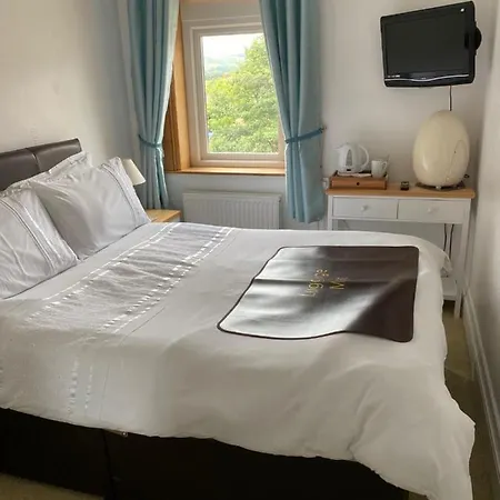 Birtley House Bed And Breakfast Robin Hood's Bay Exterior photo
