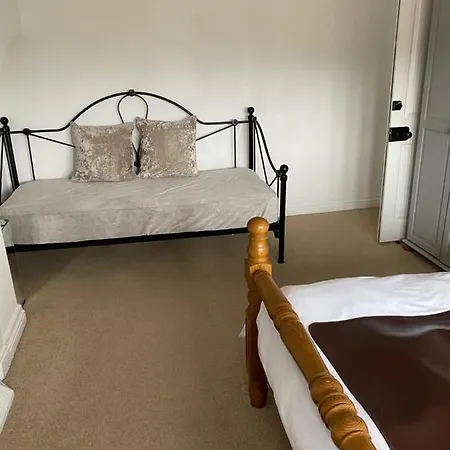 Birtley House Bed And Breakfast Robin Hood's Bay Exterior photo